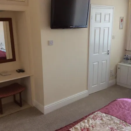 Highfield Guest House-3